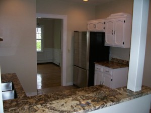 homes for rent on on Chadbourne Road, Shaker Heights, Ohio - kitchen 