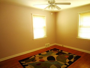 Homes for Rent Cleveland Ohio on Fenley Rd dining room