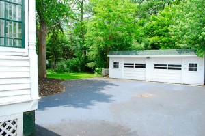 Cleveland Heights Homes for Rent on Maple Rd garage