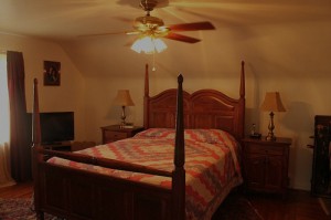 Homes for Rent Cleveland Ohio Heights on Westover Rd bedroom       