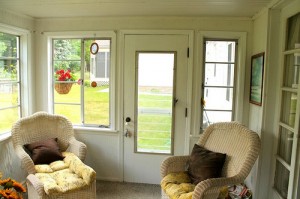 Homes for Rent Cleveland Ohio Heights on Westover Rd sunroom       
