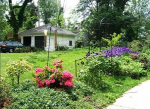 Cleveland Homes for Rent in Shaker Heights garden